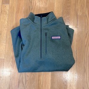 Men’s vineyard vines olive green medium 1/4 zip sweater